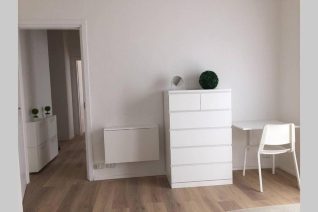 Apartamento Casa Teo Pavia Citta Exterior foto